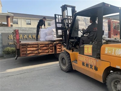 Vận chuyển 8 pound boski cho khách hàng ở Pakistan